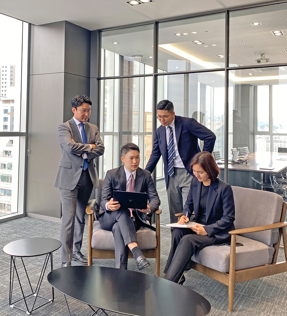 에이앤랩의 목표는 
“다른 로펌에서 할 수 없는 일을 해내는 것”입니다.